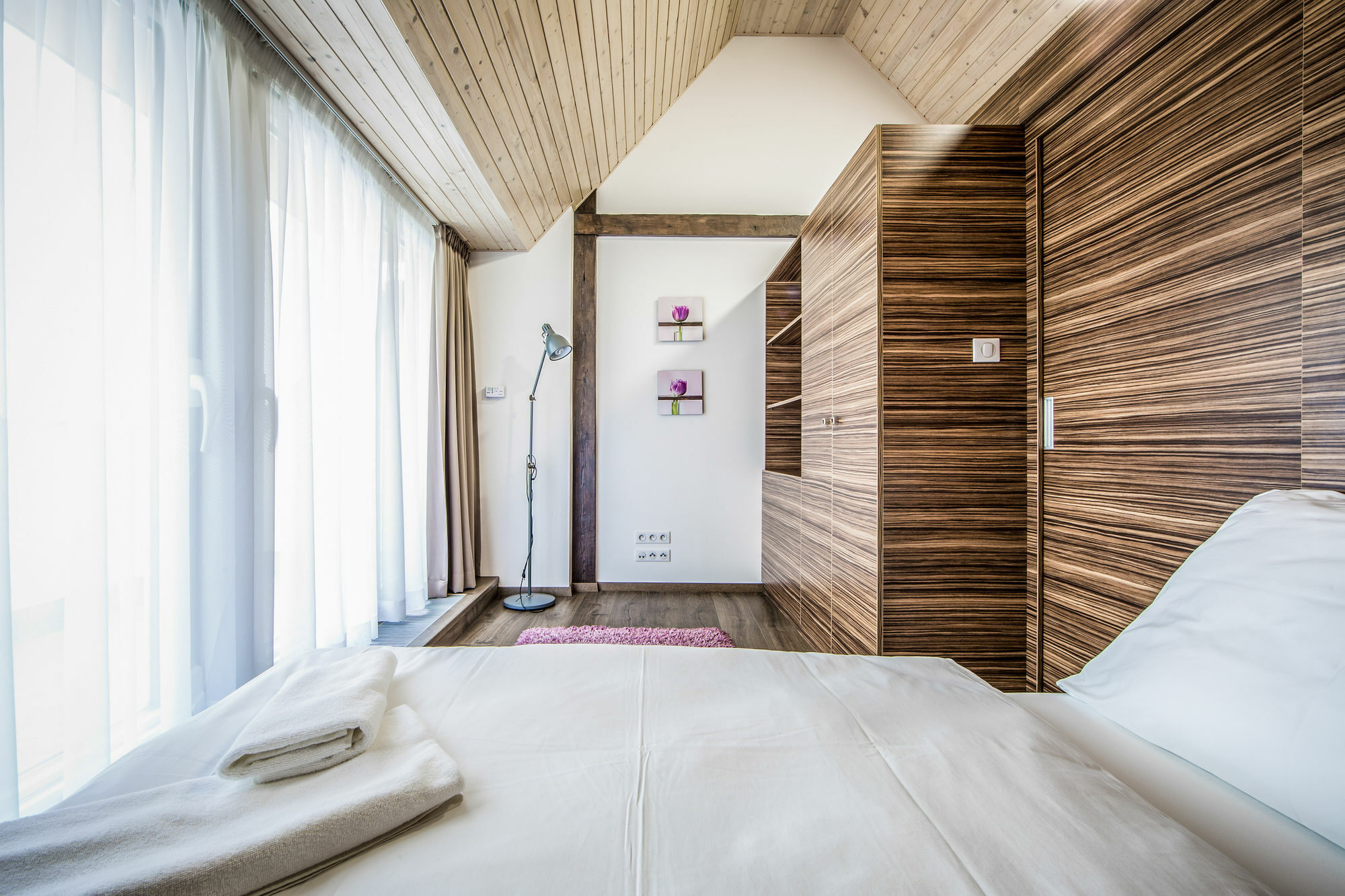 Aplend City Bastova 1 Братислава Екстериор снимка
