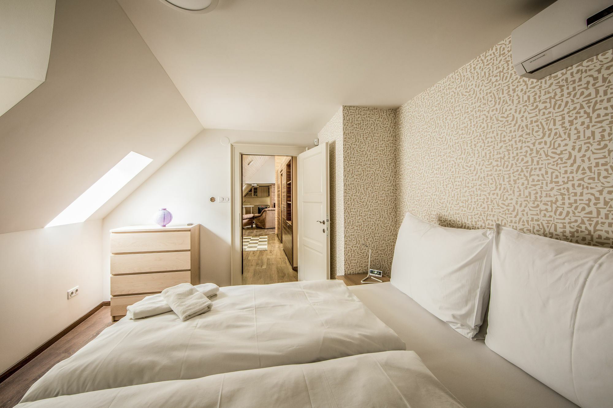 Aplend City Bastova 1 Братислава Екстериор снимка