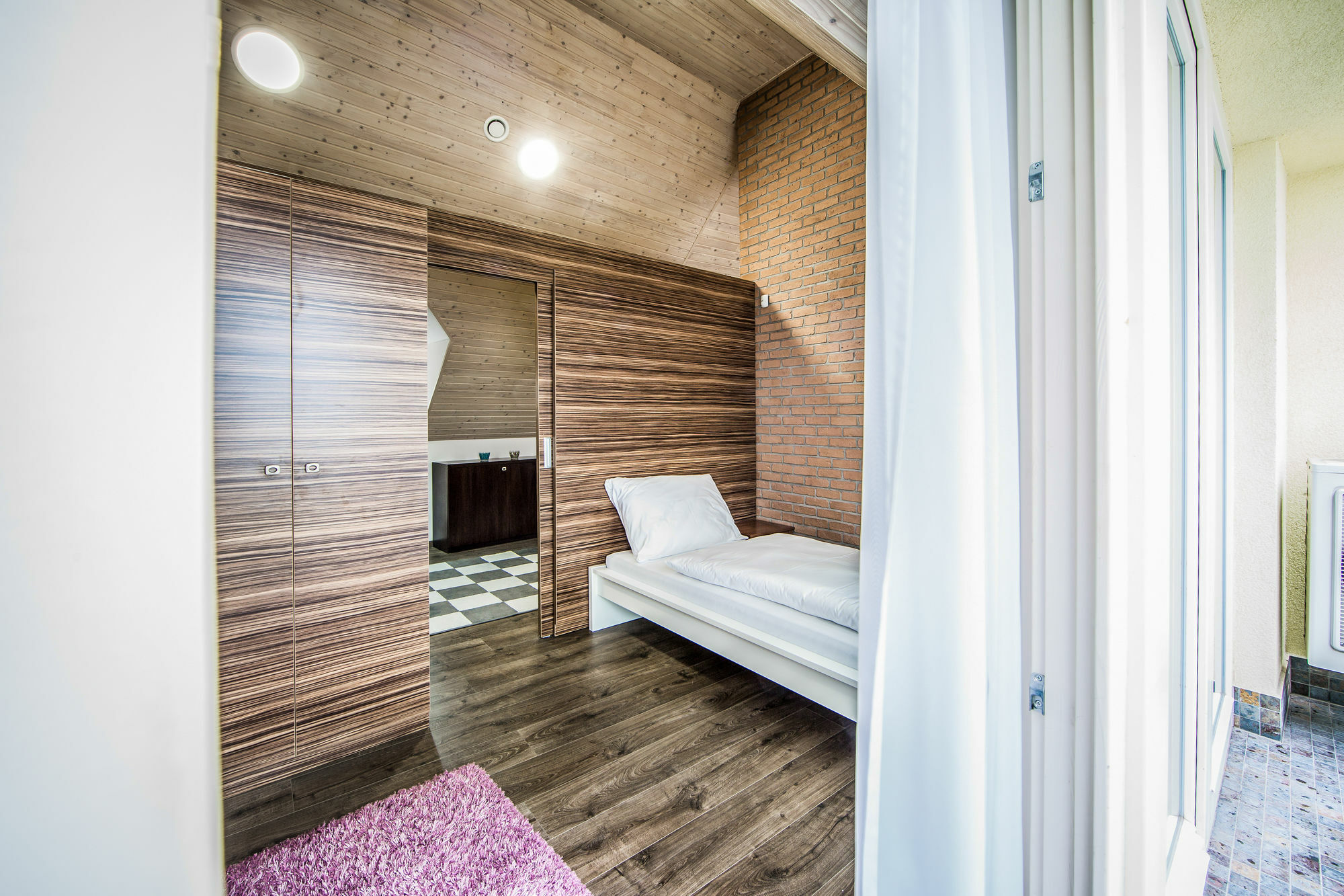 Aplend City Bastova 1 Братислава Екстериор снимка